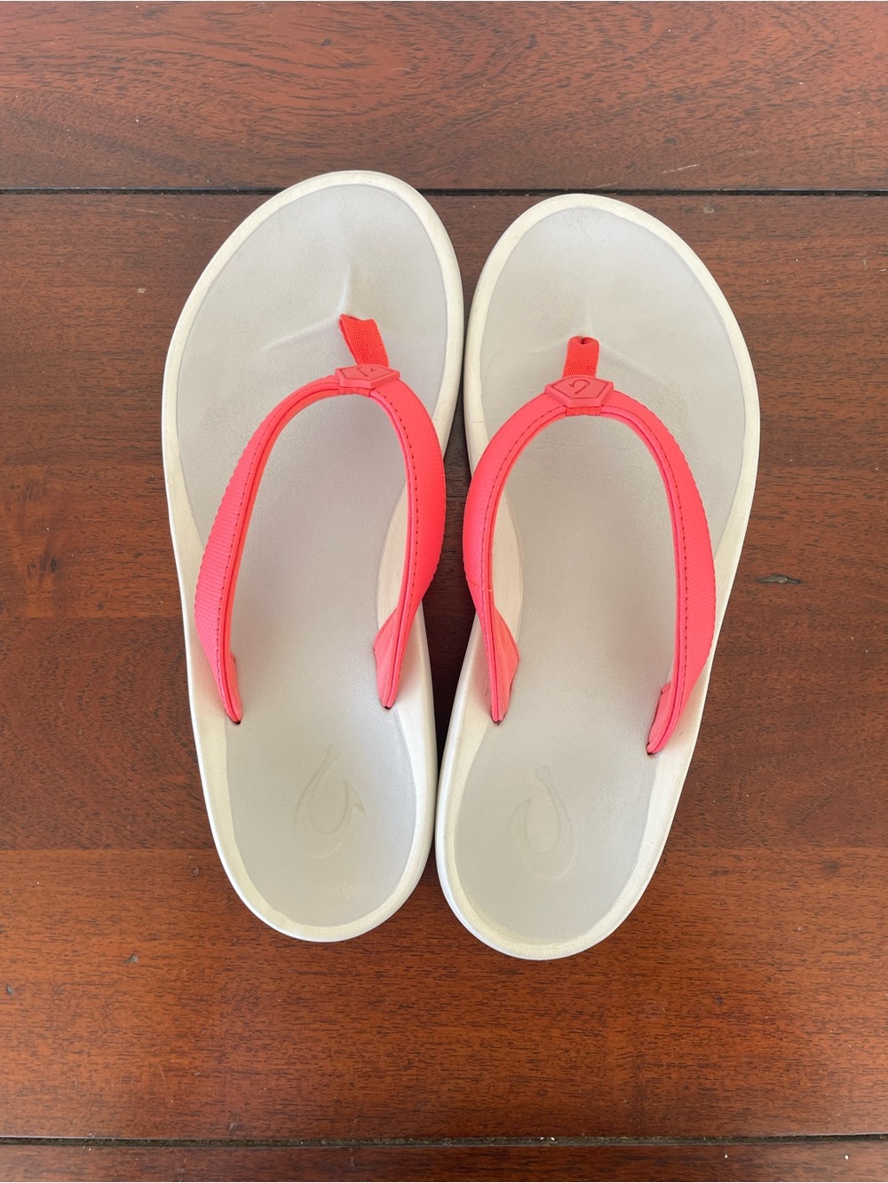 OluKai Coral Pink Flip Flop Sandals - Picture 2 of 6